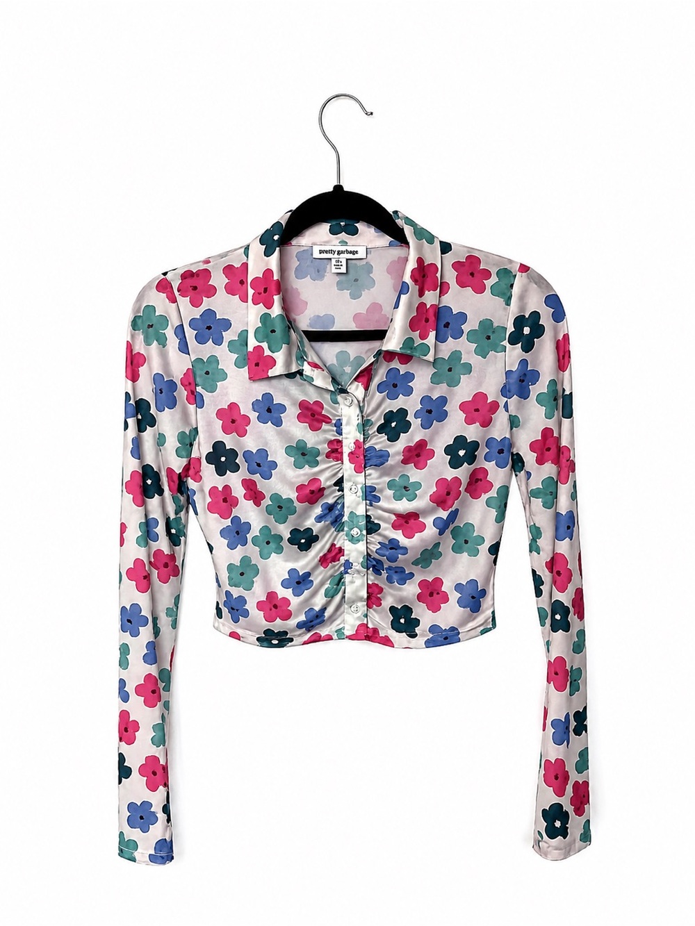 PrettyLittleThing White Floral Ruched Button-Front Crop Blouse